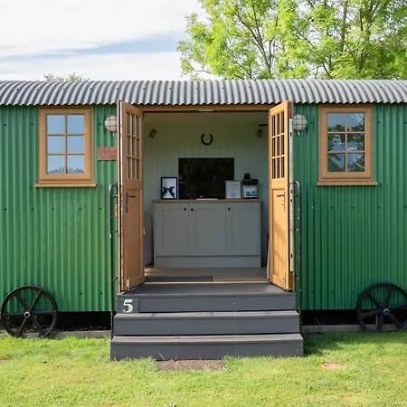 Glamping At South Lytchett Manor Hotel Poole Exterior photo