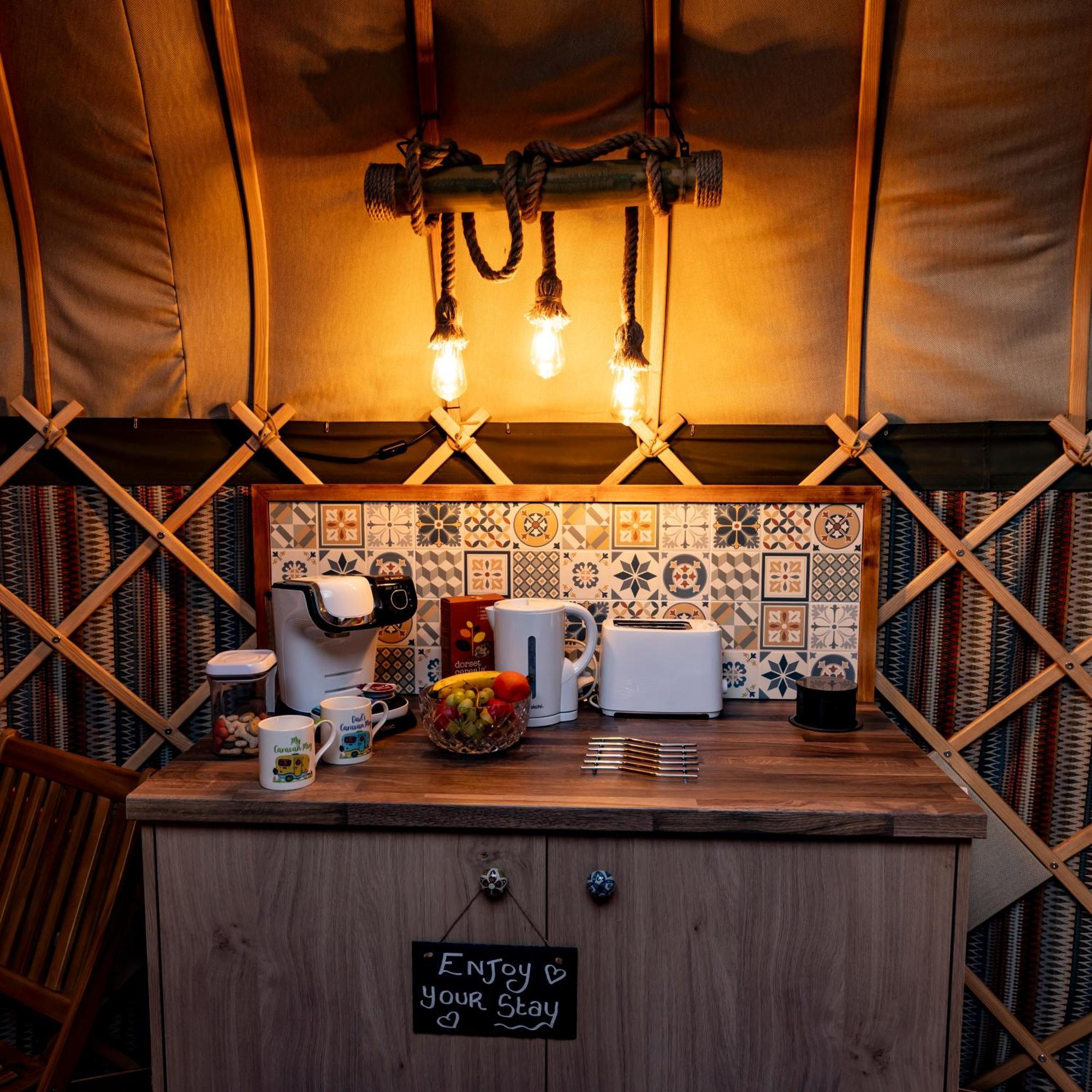 Campeggio Glamping At South Lytchett Manor