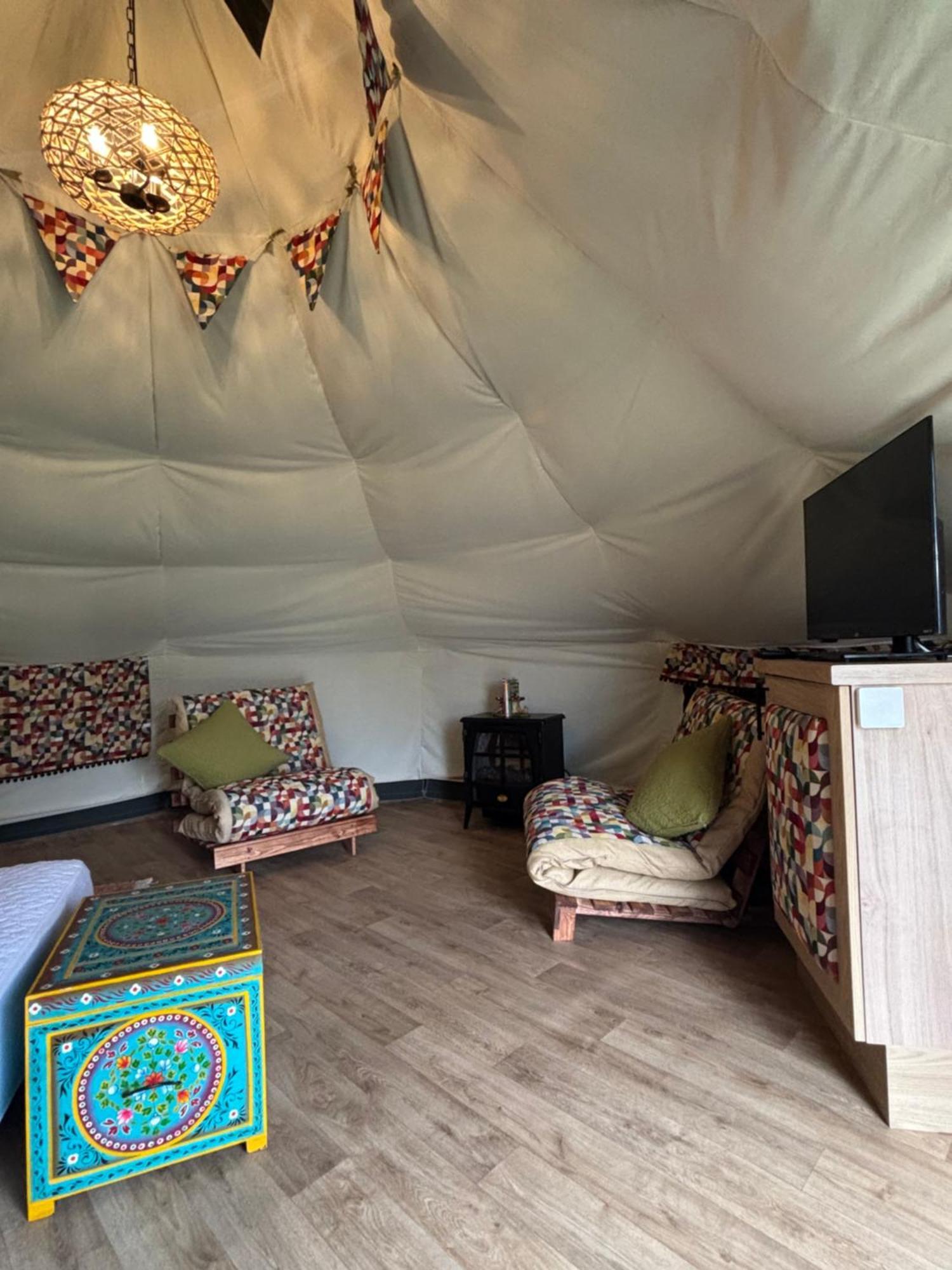 Campeggio Glamping At South Lytchett Manor *