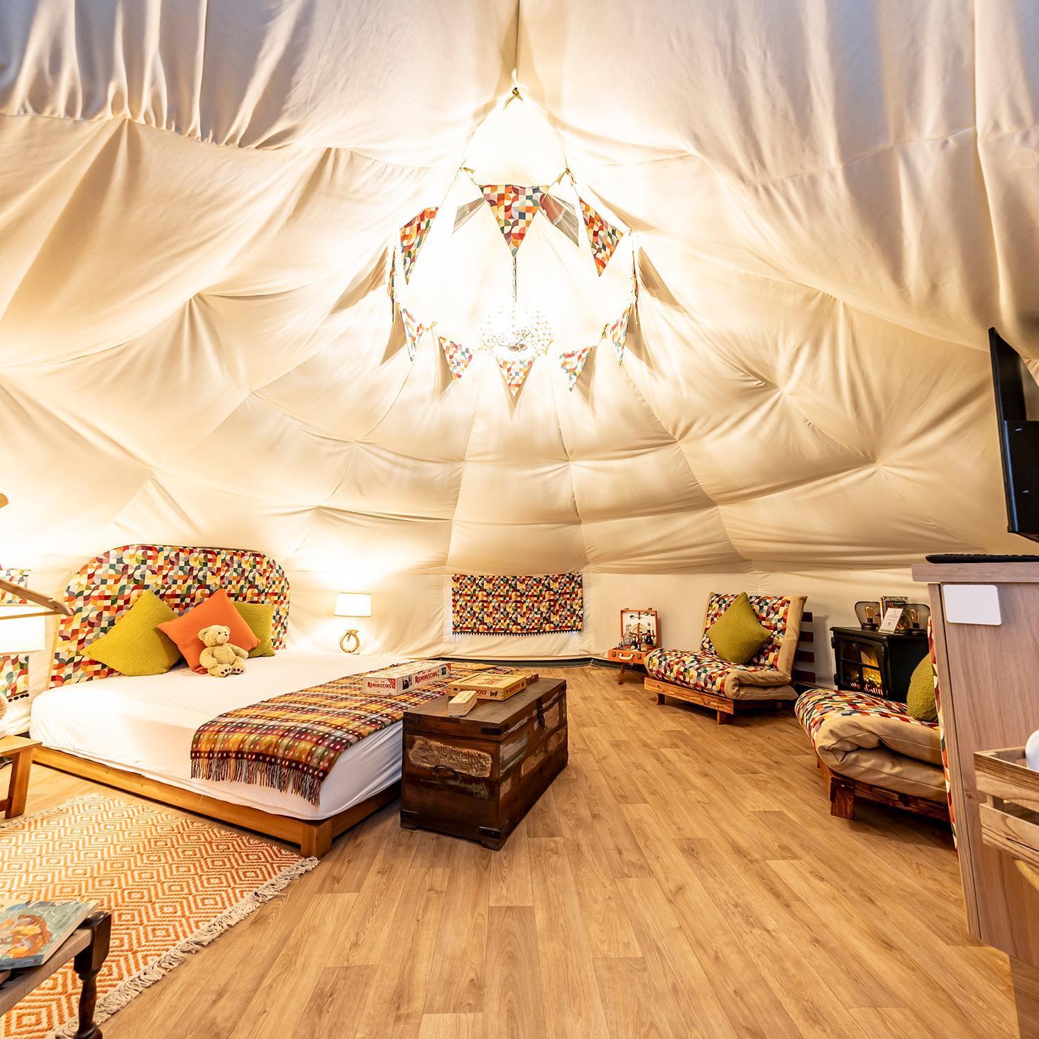 Campeggio Glamping At South Lytchett Manor Poole